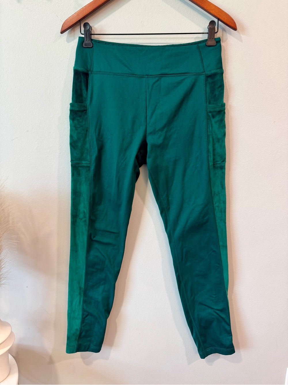 PINK Victoria's Secret Teal Green Side-Pocket Leggings Sz L